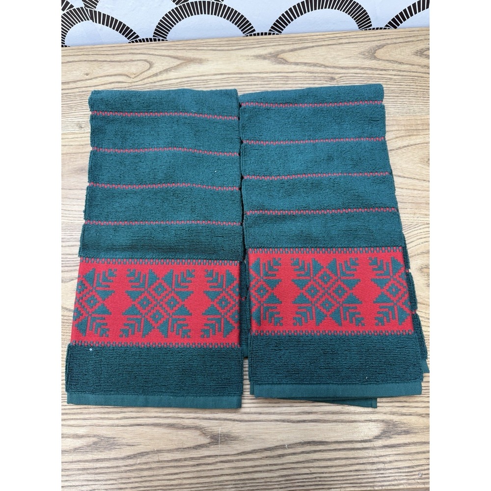 Two Green Red Coming Home Christmas Holiday Hand Towels Snowflake 100% Cotton